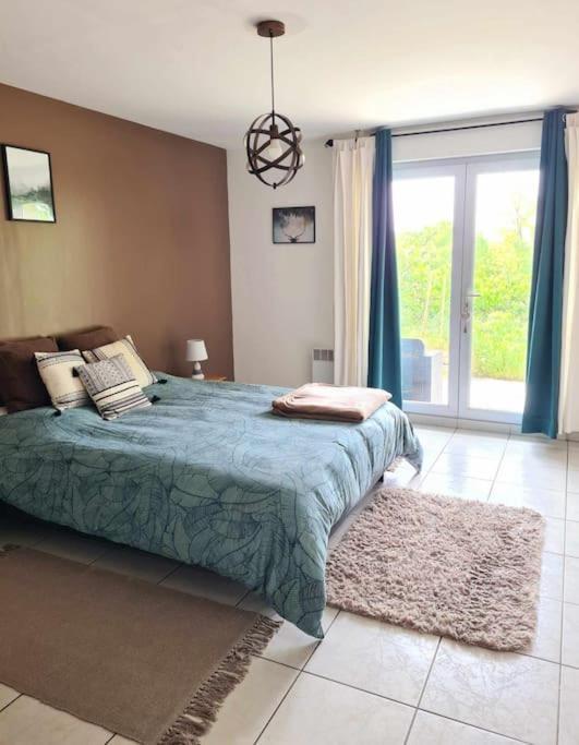 Gite De 70M² Avec Vue Sur Le Massif Du Pilat Clonas-sur-Vareze Exteriör bild