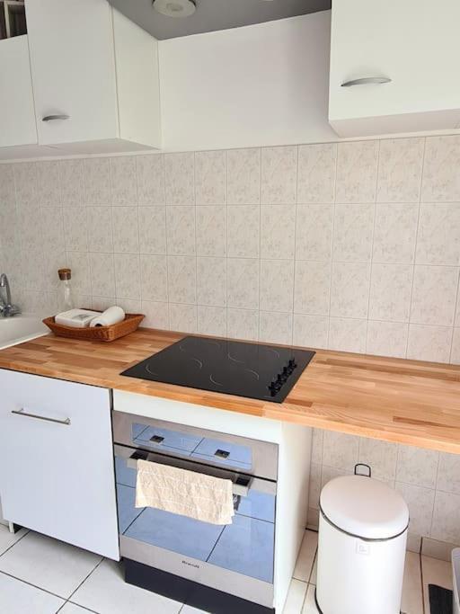 Gite De 70M² Avec Vue Sur Le Massif Du Pilat Clonas-sur-Vareze Exteriör bild