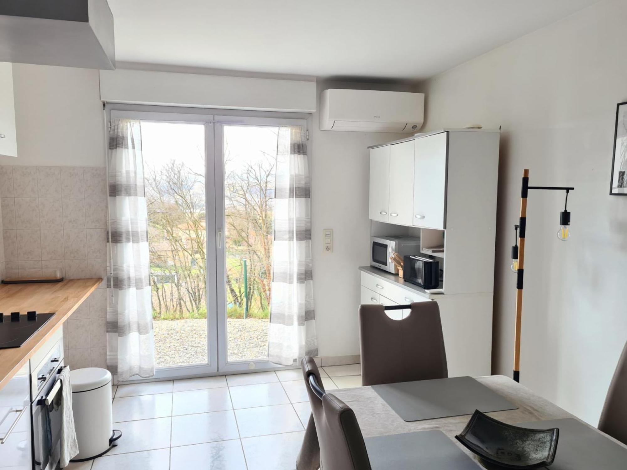 Gite De 70M² Avec Vue Sur Le Massif Du Pilat Clonas-sur-Vareze Exteriör bild